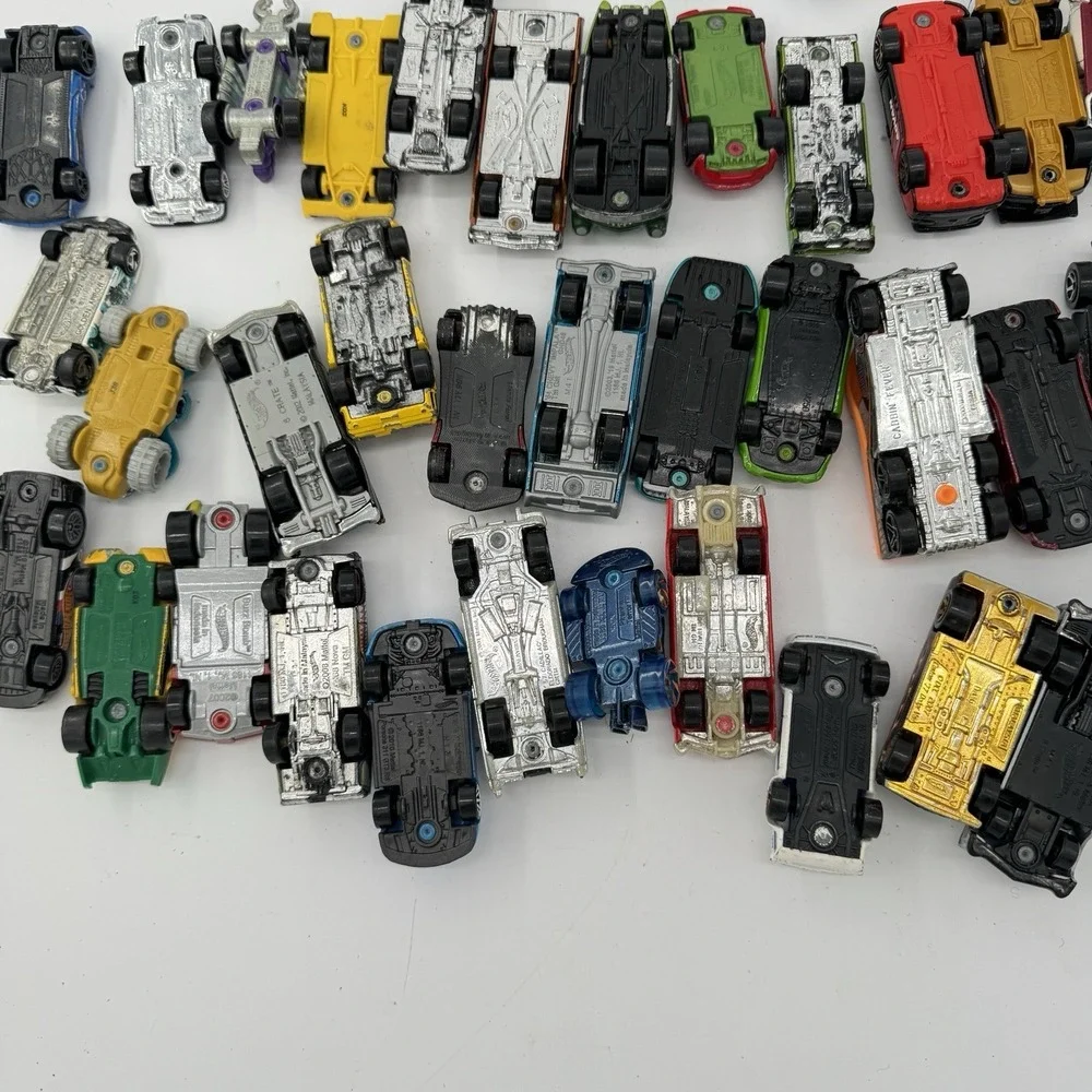 Hot Wheels Diecast Car‎ Lot Of 47 Mattel 2000s 1:64 Mixed Models Toy Cars VTG